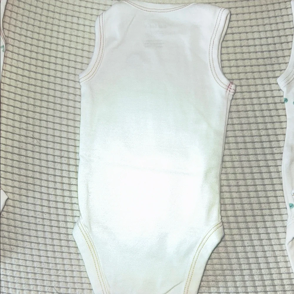 Carter's White printed and embroidered Bodysuits Set - Picture 10 of 17